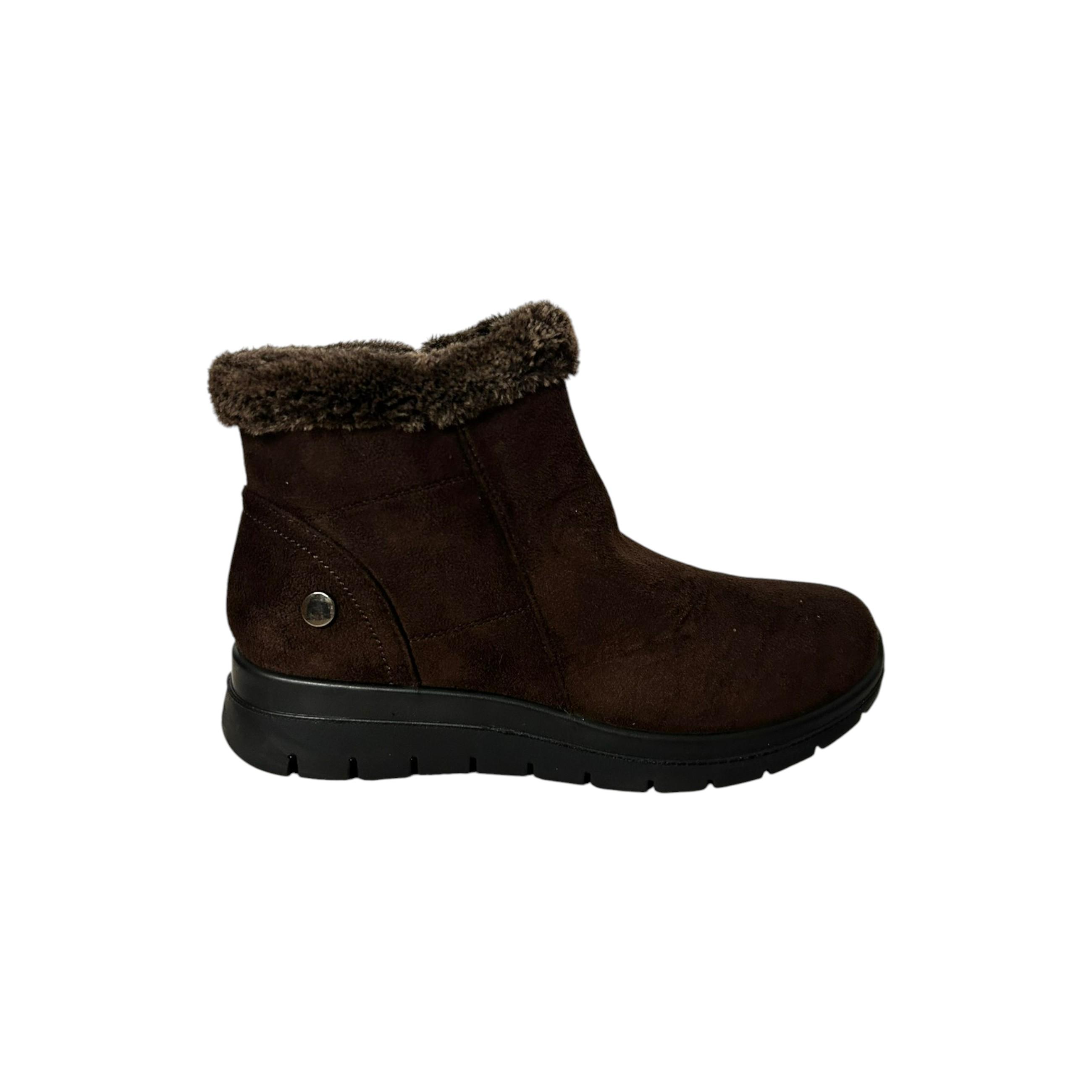 Bota Colección Mar Soler vegana, material sintético, fabricado en PRC muy cómoda