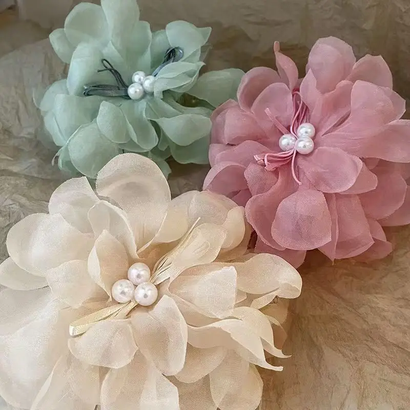 Mesh Flower Pearl Hair Claw: Fairy Hair Clips for Summer, Perfect for Vacation & Bridal Looks