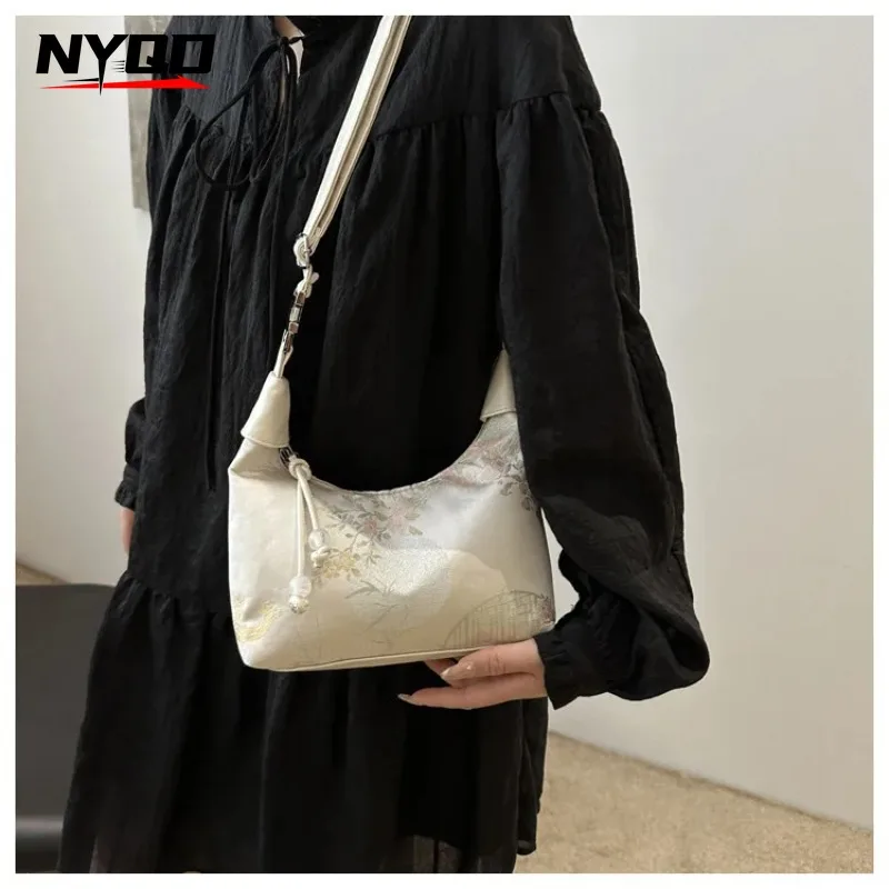 Sweet Nylon Texture Handbags New Chinese Style Fine Embroidery Pearl Pendant Crossbody Shoulder Bag for Women Commuter Purse