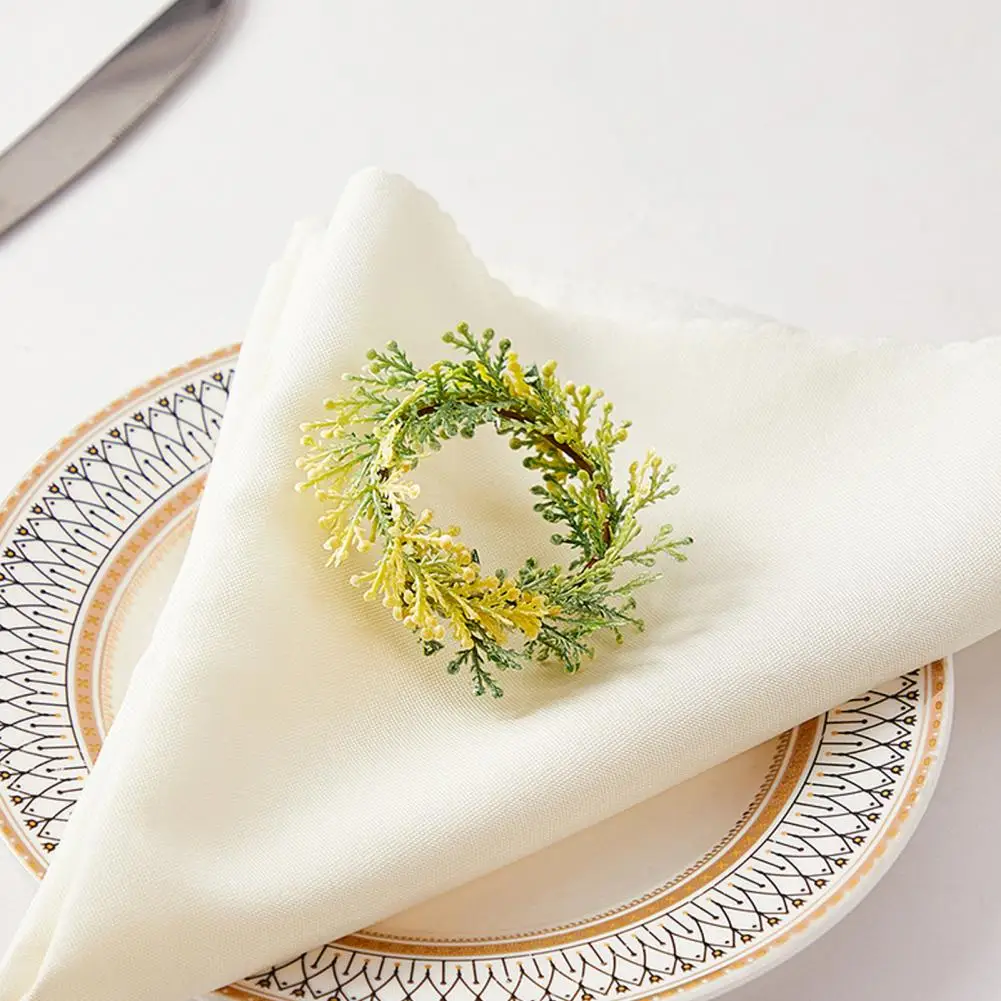 Hand-wound Flower Napkin Ring 6pcs Elastic Napkin Rings Set Imitation Holly Napkin Holders for Weddings Parties Home Use Table